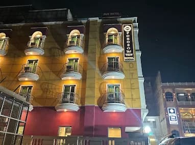 accommodation near taj mahal